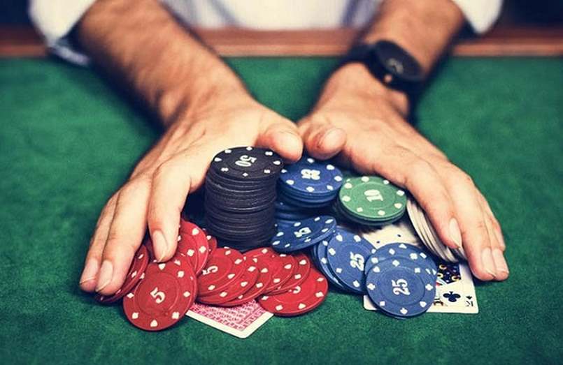 Chiến thuật bluff bài poker hay nhất nên biết